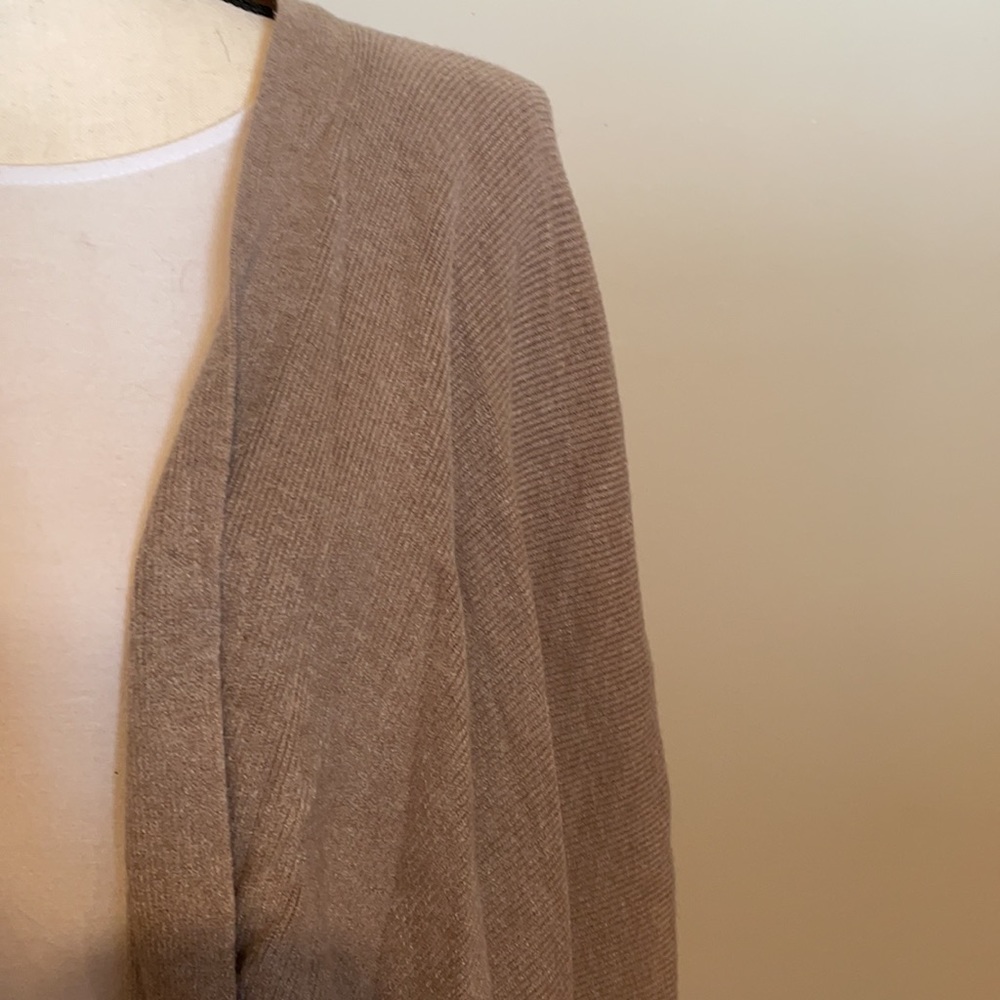 Cardigan - Picture 2 of 5